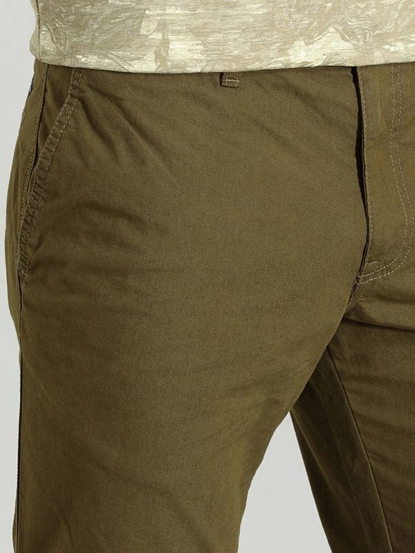 Indian Terrain Men's Comfort Fit Solid Green Trousers